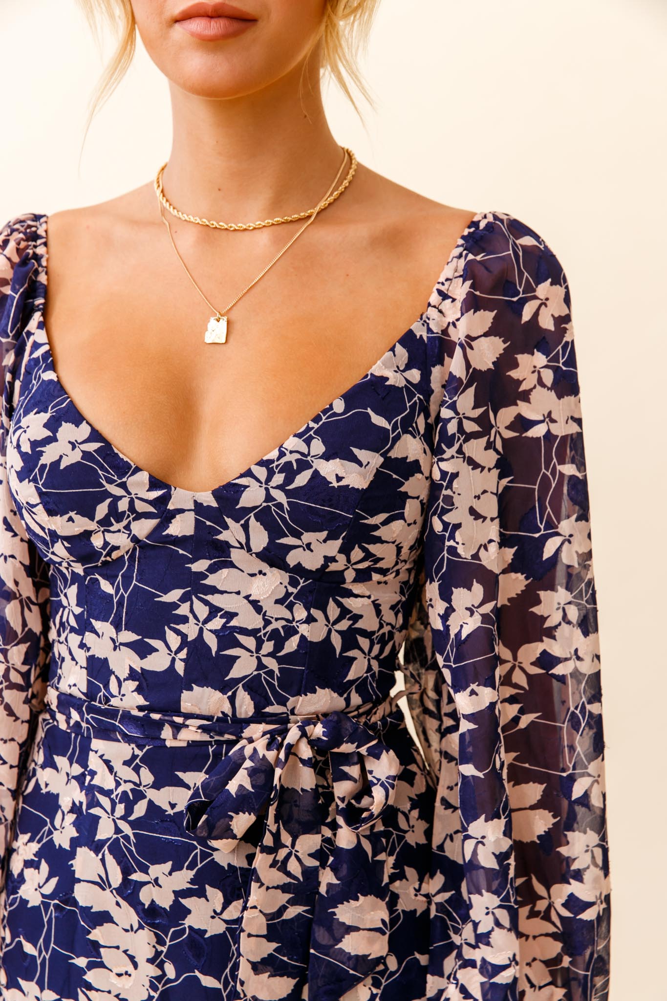 Make Memories Balloon Sleeve Molded Bust Dress Leaf Print Navy