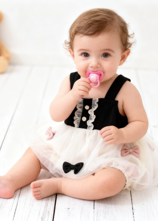 Little Ribbon Details Romper (Size 80&90)