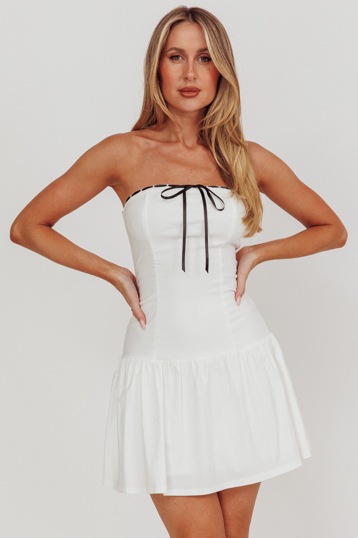 Cosmic Eyes Bow Strapless Mini Dress Off White