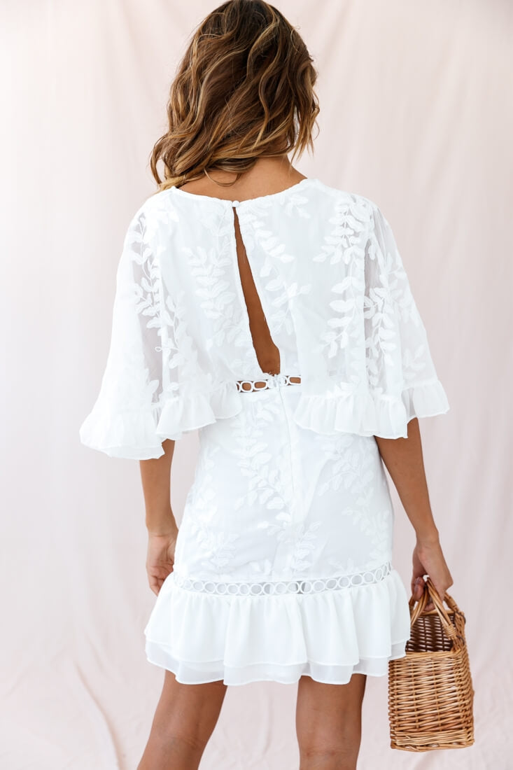 Caspar Leafy Embroidered Dress White Tall